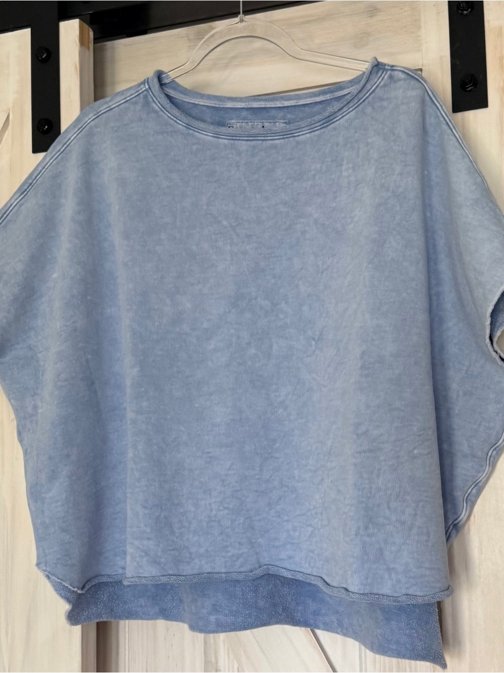NWOT Frank & Eileen Olive Mineral Washed Light Blue Short Sleeve Sweatshirt OS